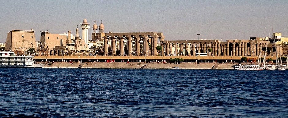 123.  Luxor-topaz-denoise