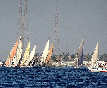 137.  Luxor-topaz-sharpen