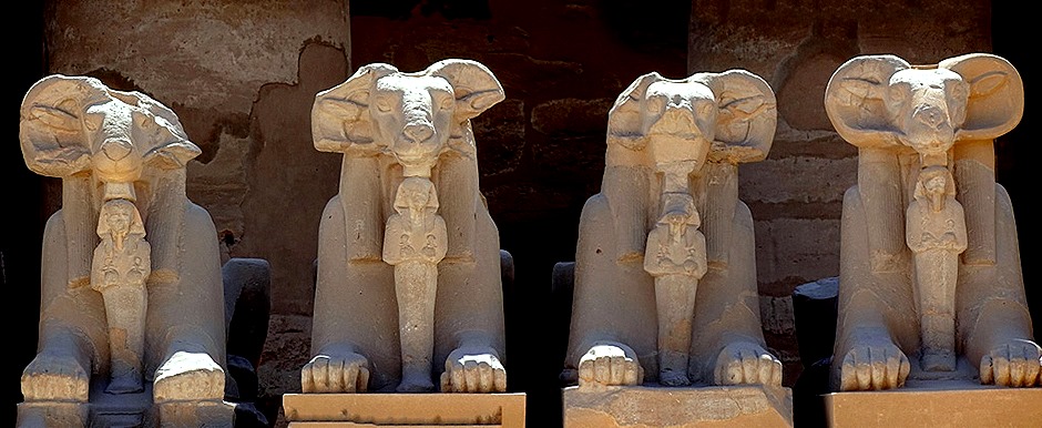 31a.  Luxor_stitch-topaz-denoise