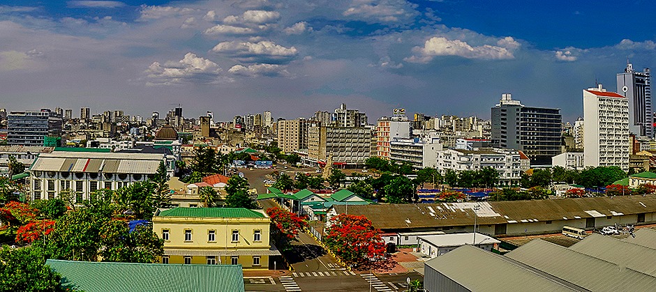 15b.  Maputo, Mozambique_stitch-topaz-denoise