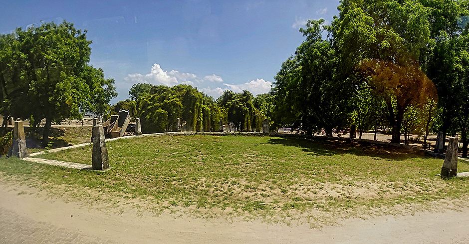 33a.  Dar es Salaam (Bagamoyo)_stitch-topaz-denoise