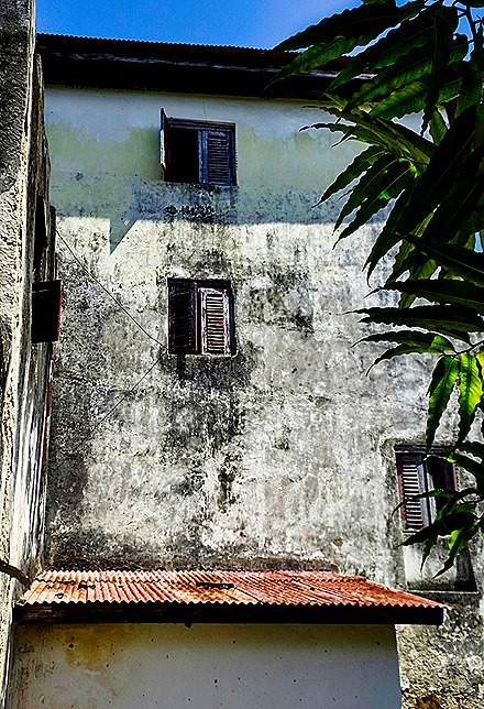 6.  Dar es Salaam (Bagamoyo)-topaz-sharpen