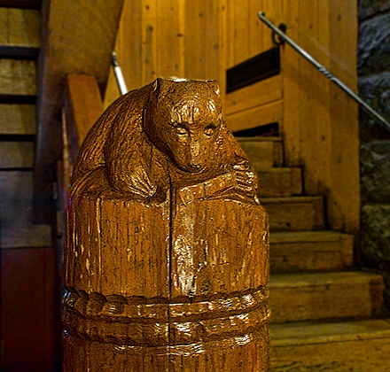 The lodge had carved wooden end balusters on the stairs