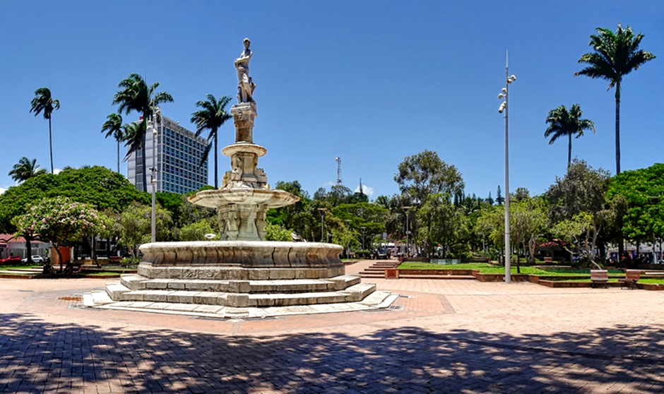 13-DSC01696_stitch